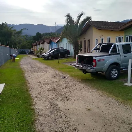 CASA 2 DORM em CONDOMINIO 250 Mts PRAIA MARANDUBA Com CHURRASQUEIRA 02 Vagas Garagem com Wifi Gratis-2